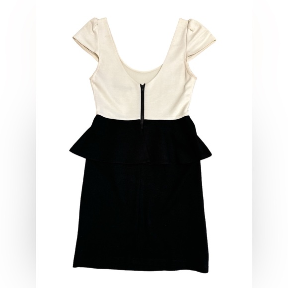 Alice + Olivia sz 2 Peplum Sexy Work Dress Cream Top Black Pencil Skirt Dress - Picture 9 of 11